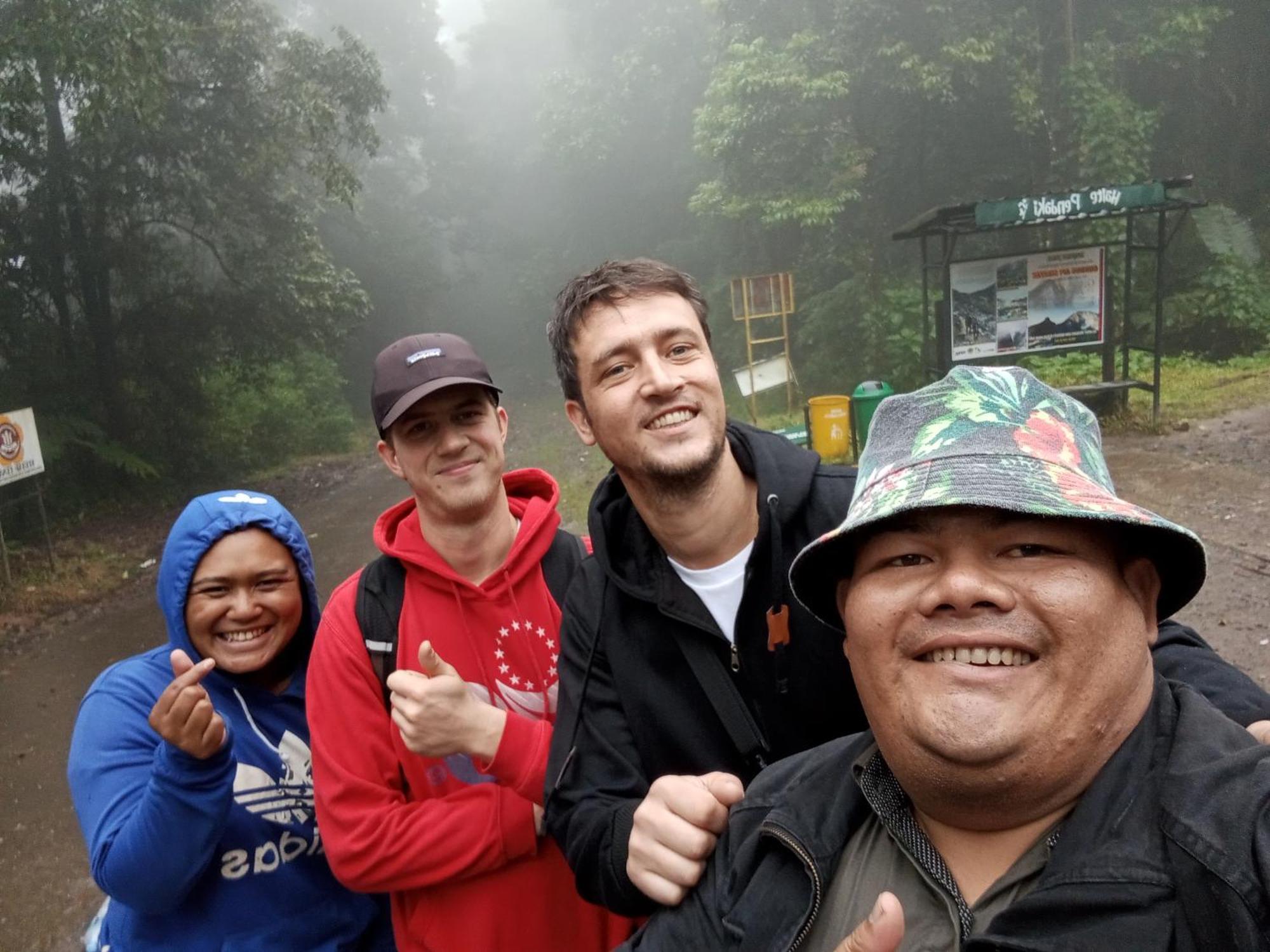 Vulkaan Homestay ブラスタギ エクステリア 写真
