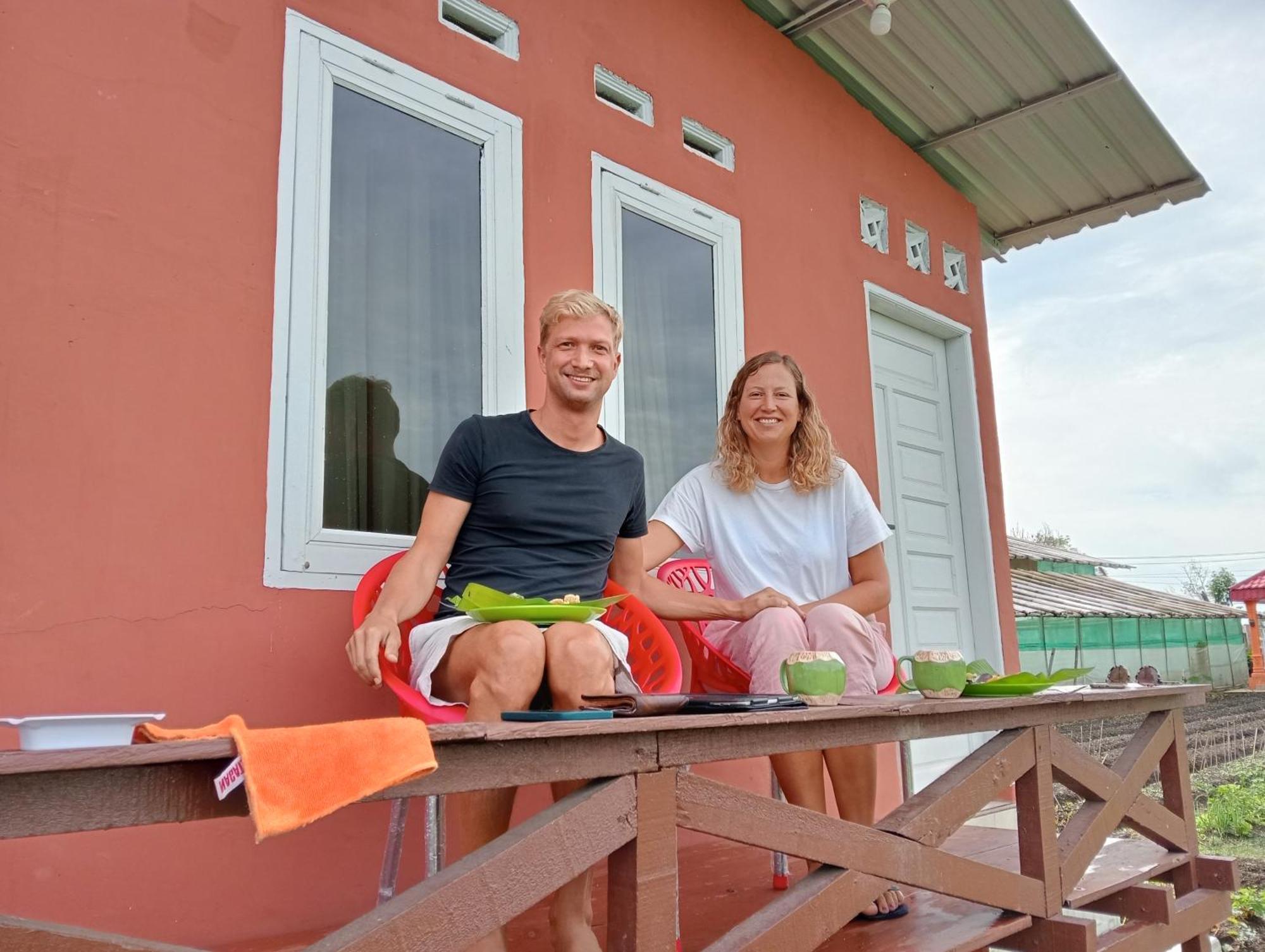 Vulkaan Homestay ブラスタギ エクステリア 写真